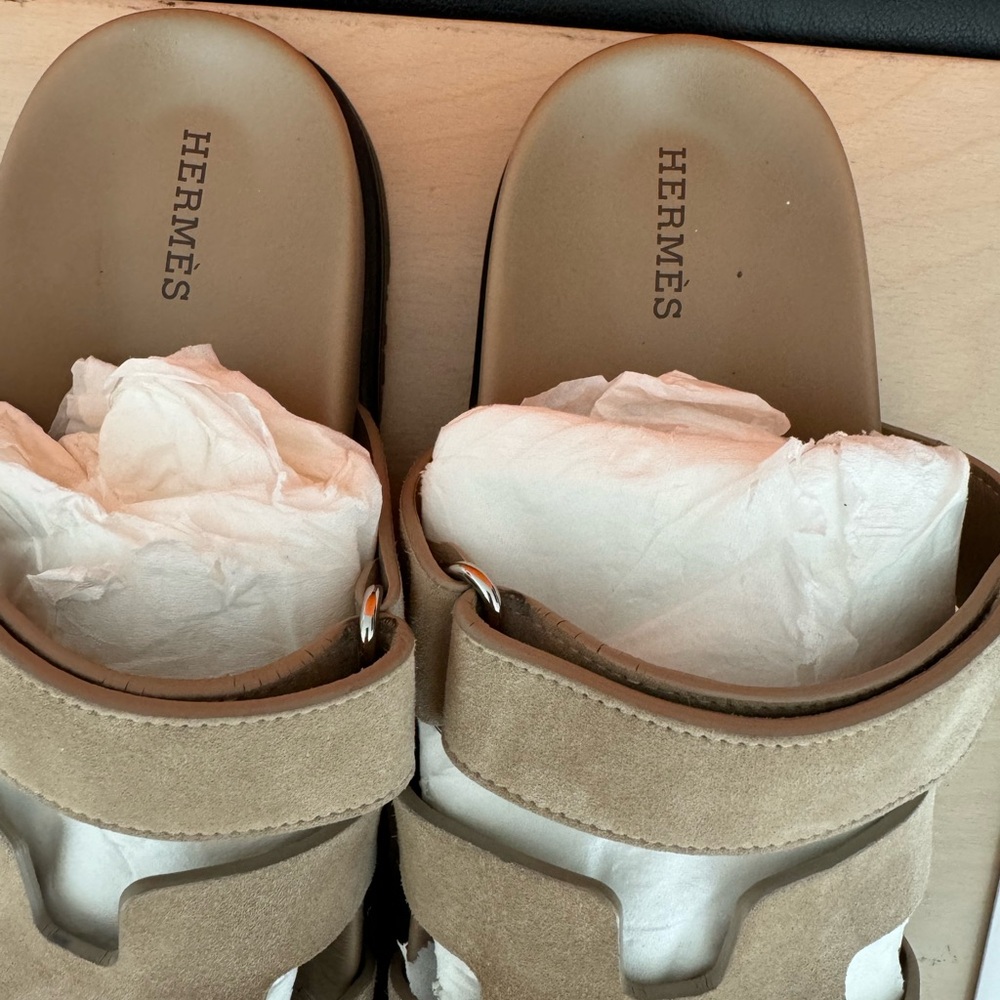 Hermès Chypre beige sandals - Picture 3 of 11